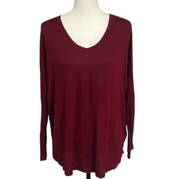 Well Worn Sweaters - Lightweight V-neck sweater size XL by Well Worn EUC